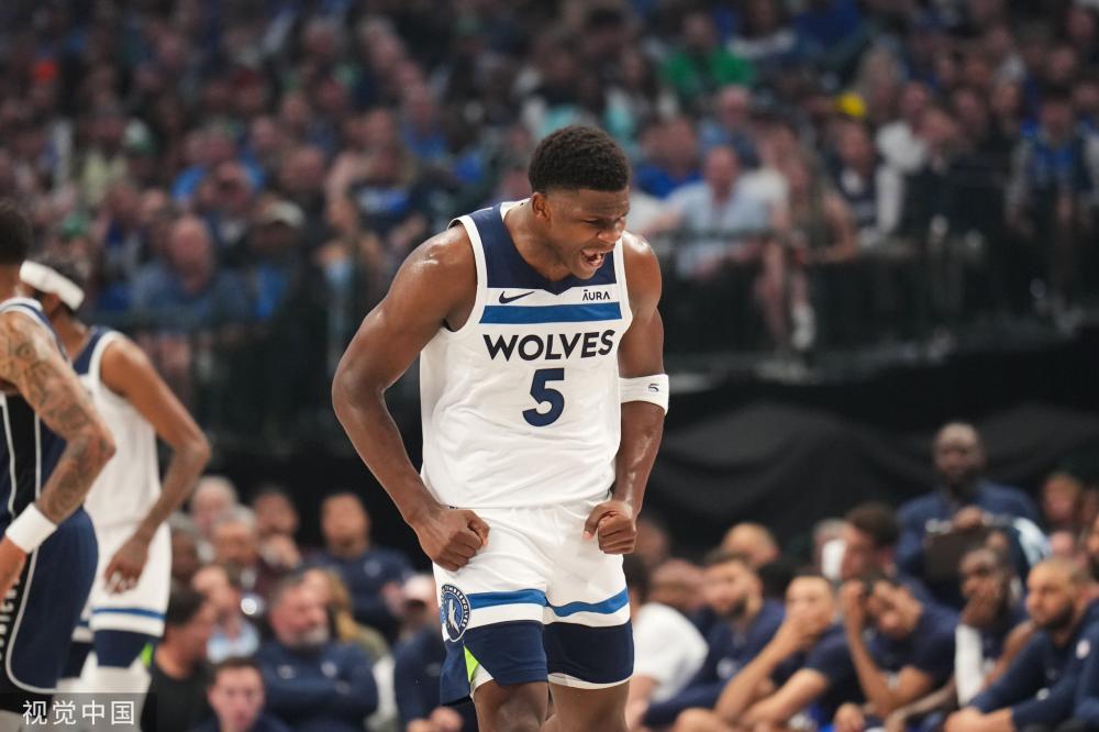 他不仅在篮 他不仅在篮