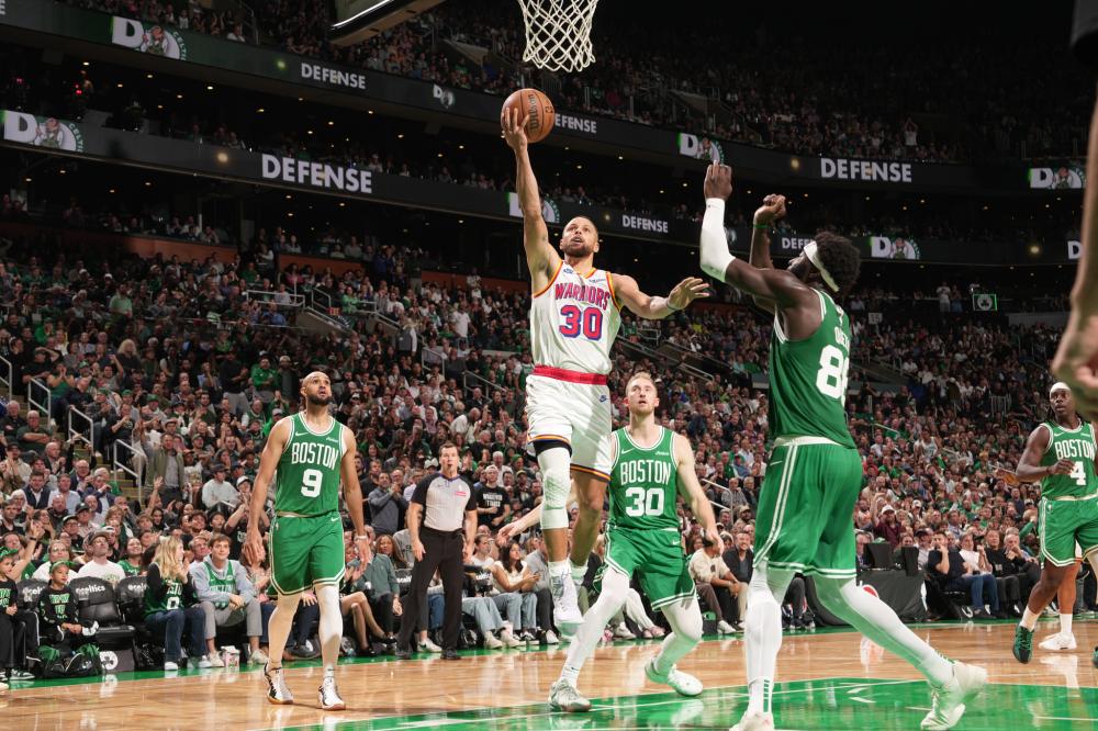 前者强调 前者强调