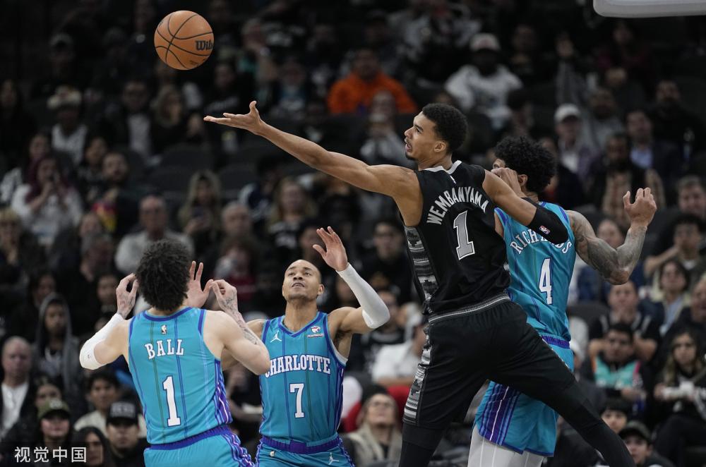 海港队的攻 海港队的攻